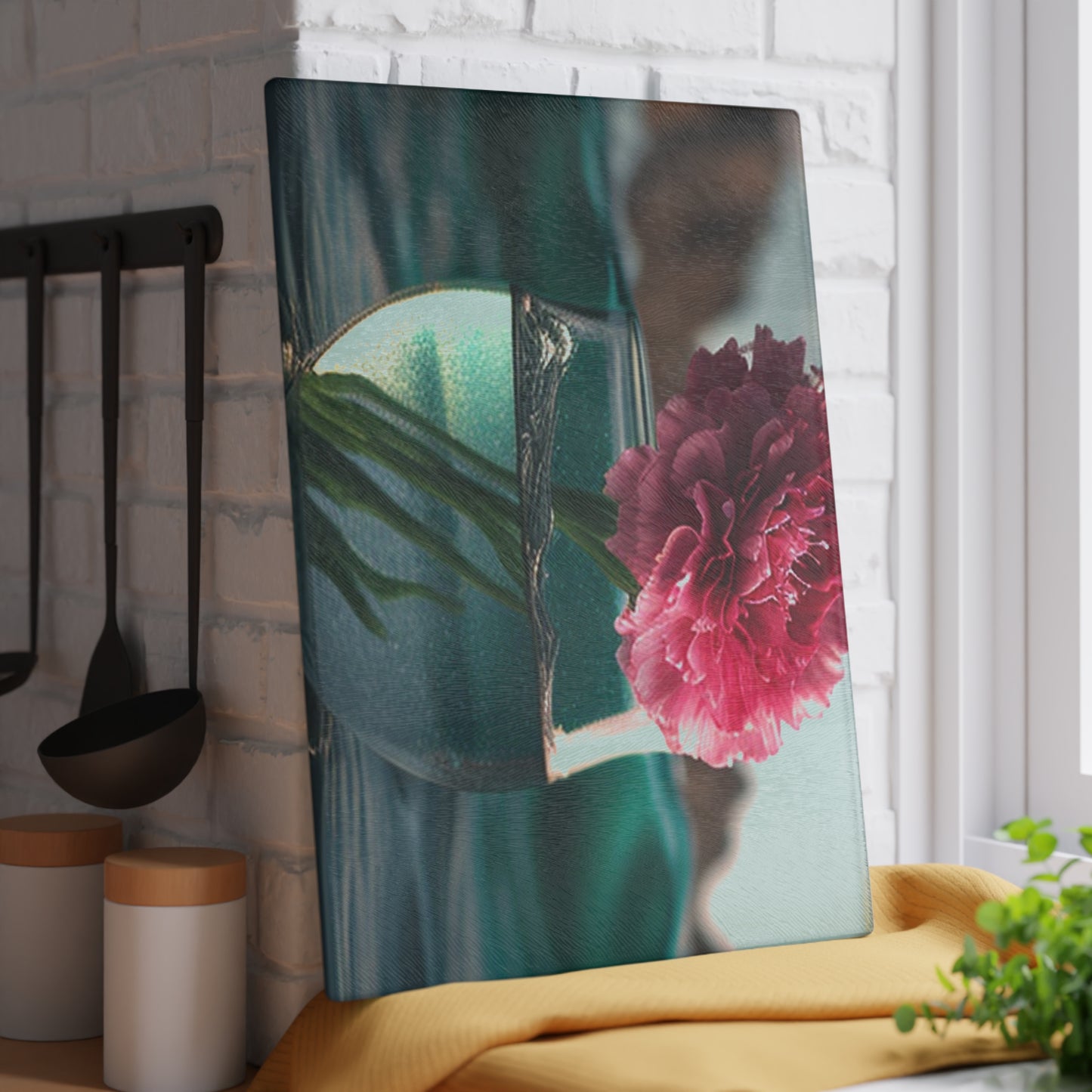 Glass Cutting Board Carnation 1