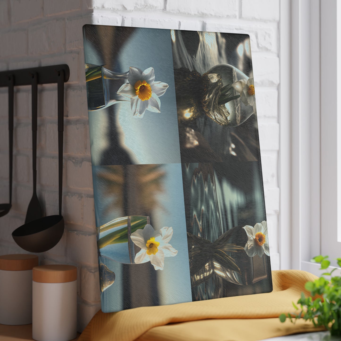 Glass Cutting Board Daffodil 5