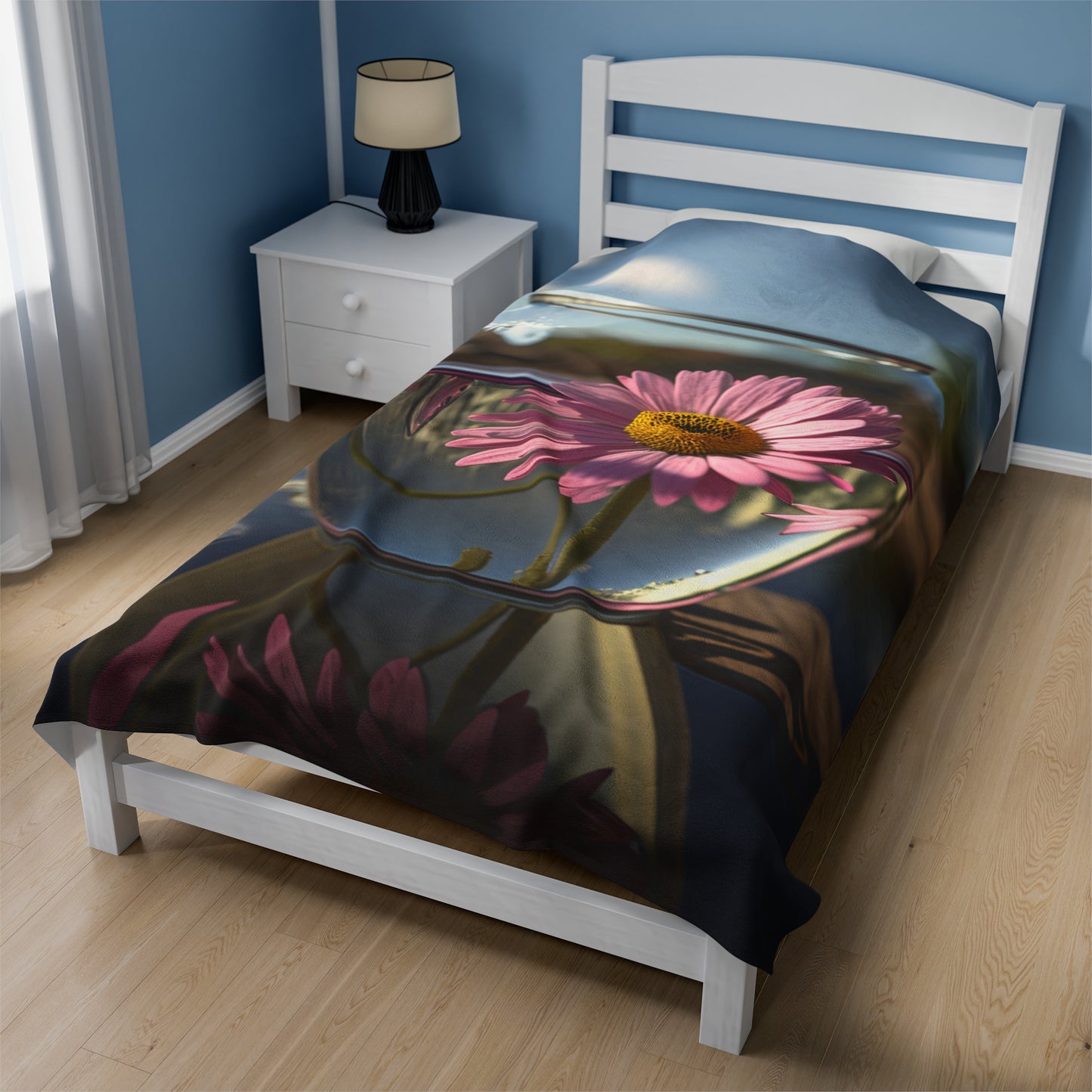 Velveteen Plush Blanket Daisy in a vase 1