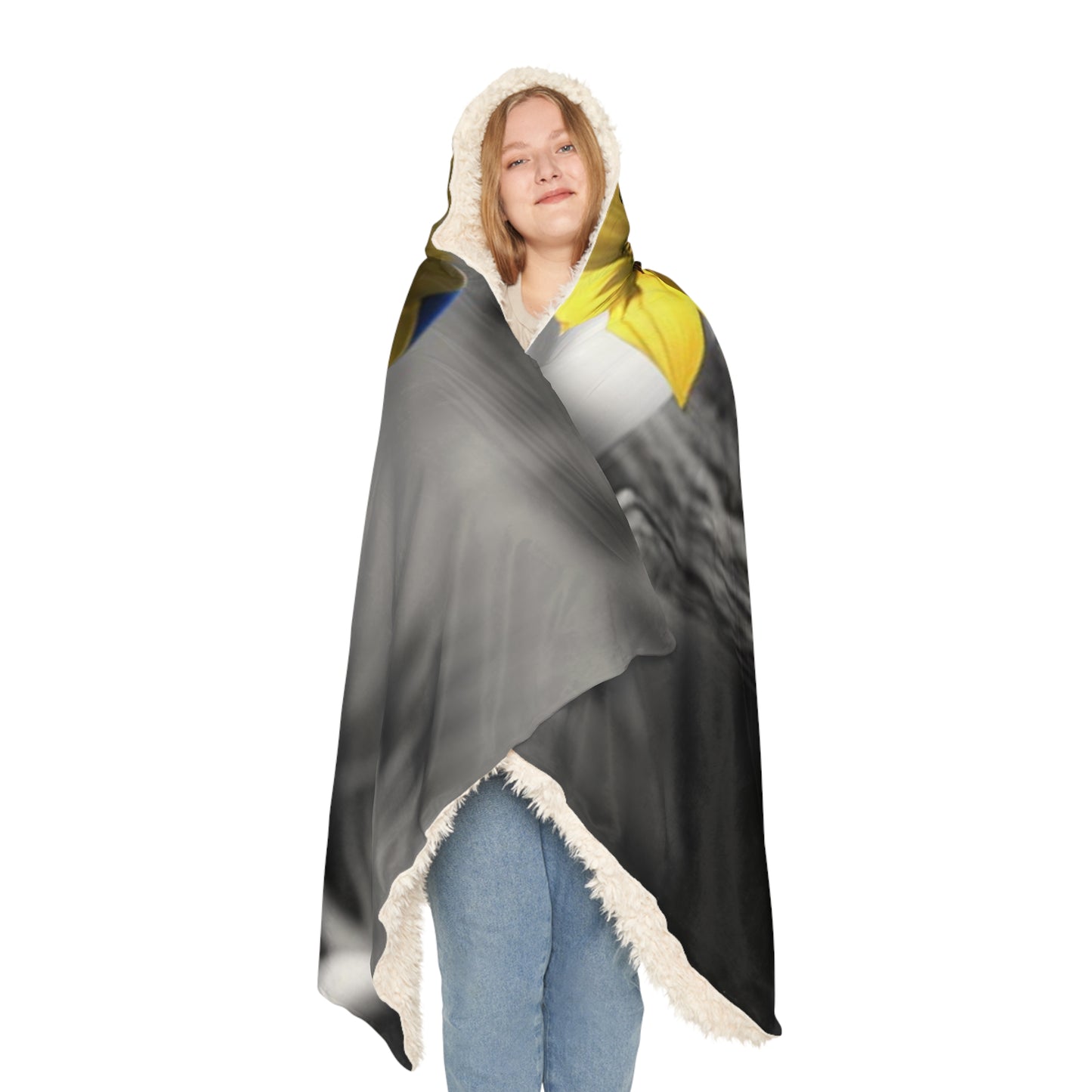 Snuggle Hooded Blanket Yellw Sunflower in a vase 3