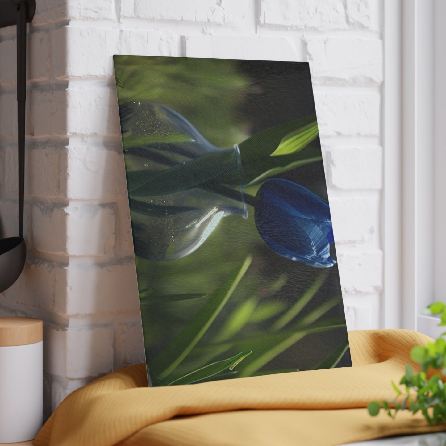 Glass Cutting Board Tulip 1