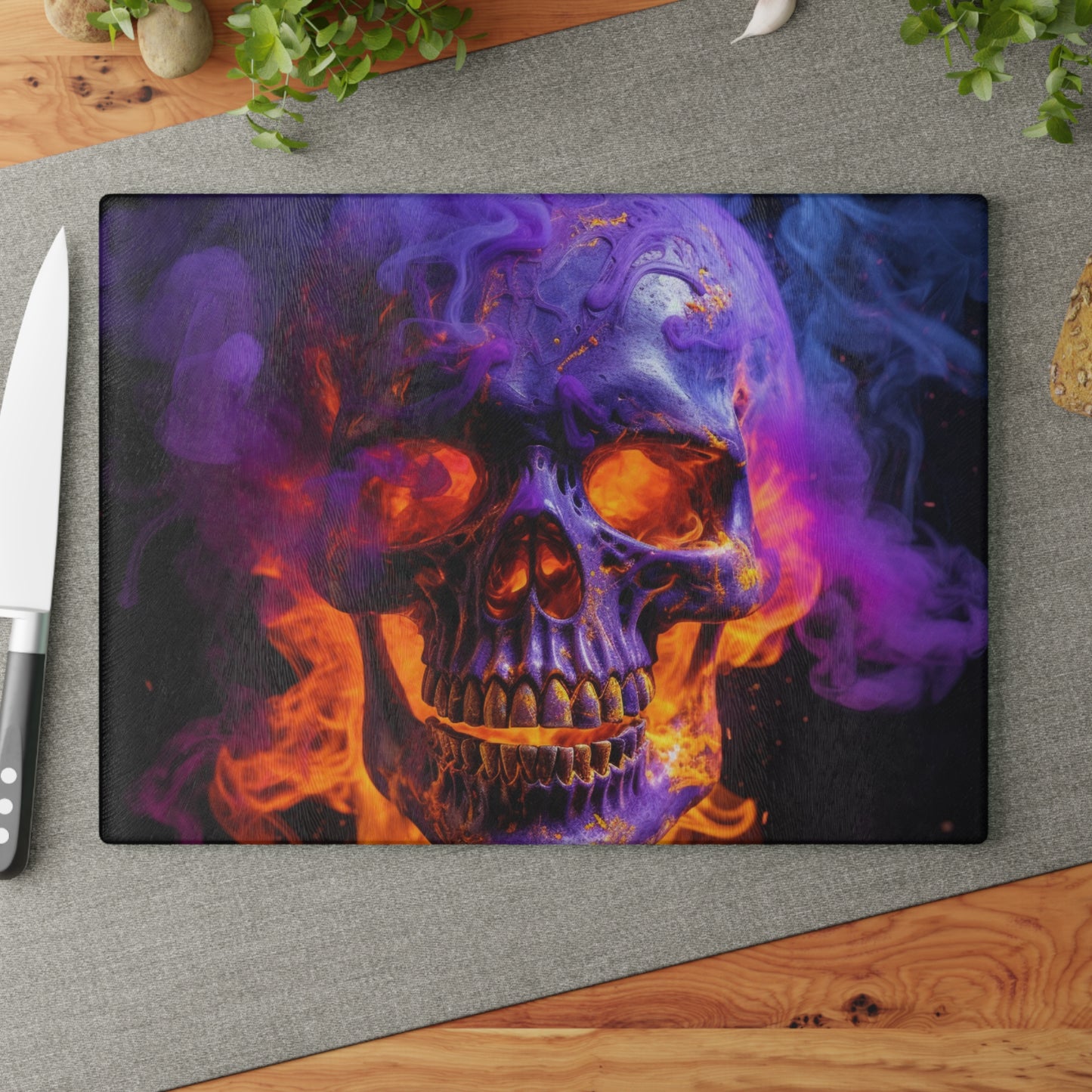 Glass Cutting Board Macro Skull 1