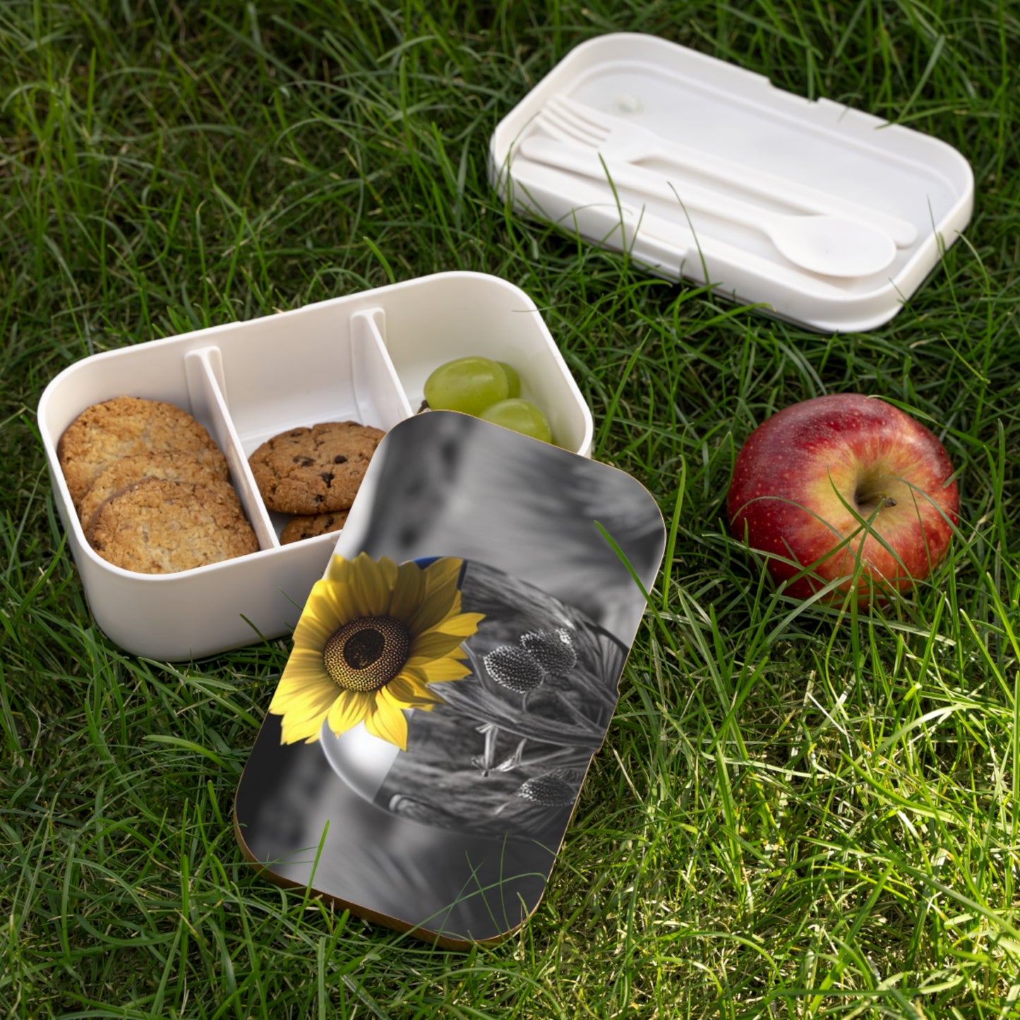 Bento Lunch Box Yellw Sunflower in a vase 3
