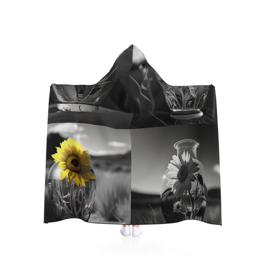 Hooded Blanket Yellw Sunflower in a vase 5