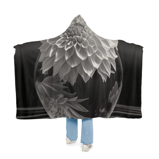 Snuggle Hooded Blanket White Dahlia 1