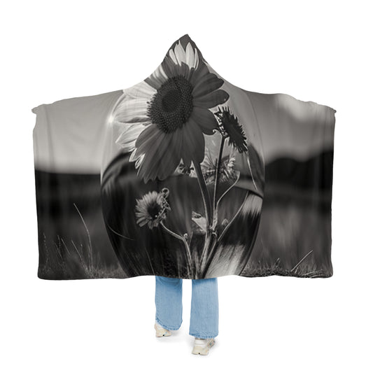 Snuggle Hooded Blanket Yellw Sunflower in a vase 4