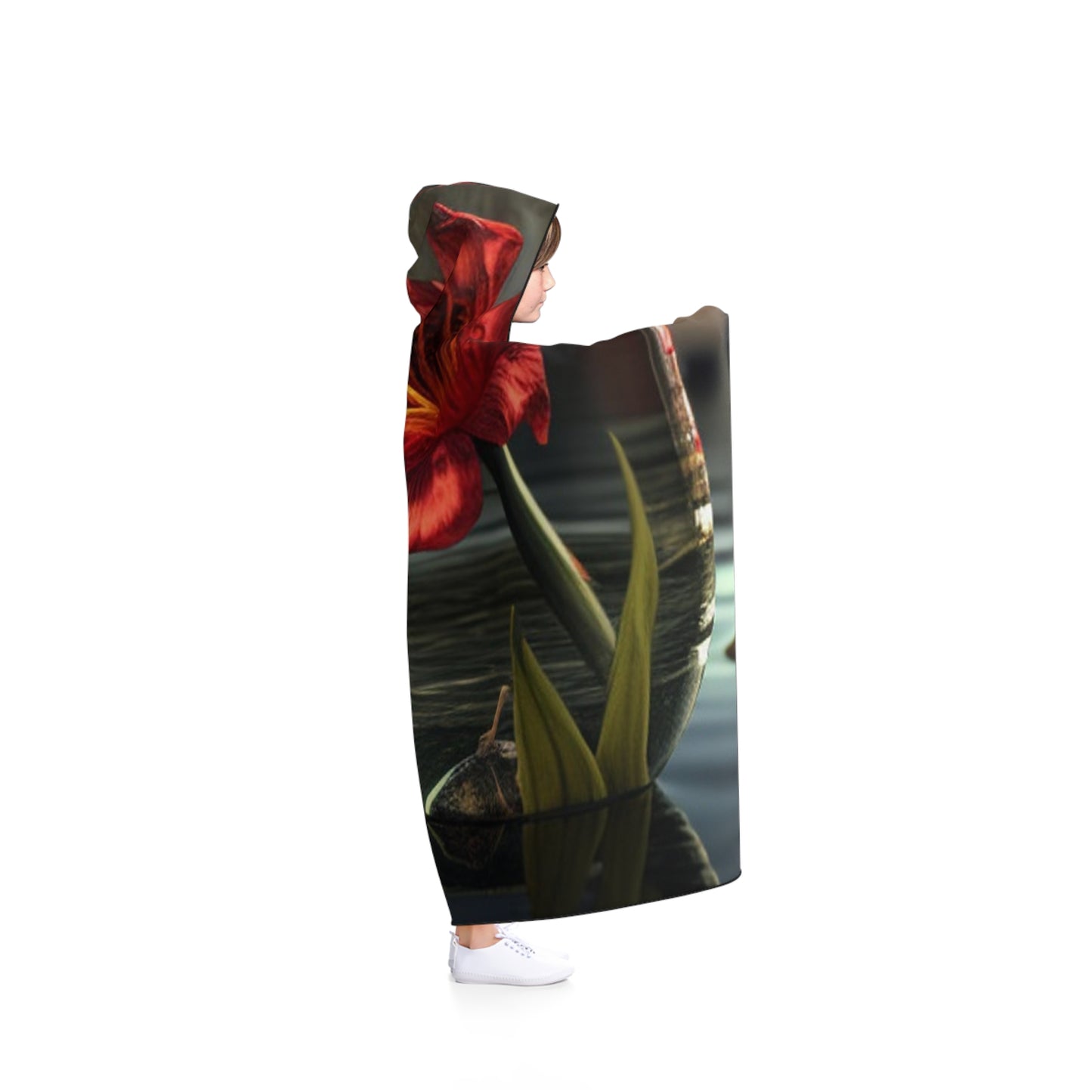 Hooded Blanket Red Lily in a Glass vase 4