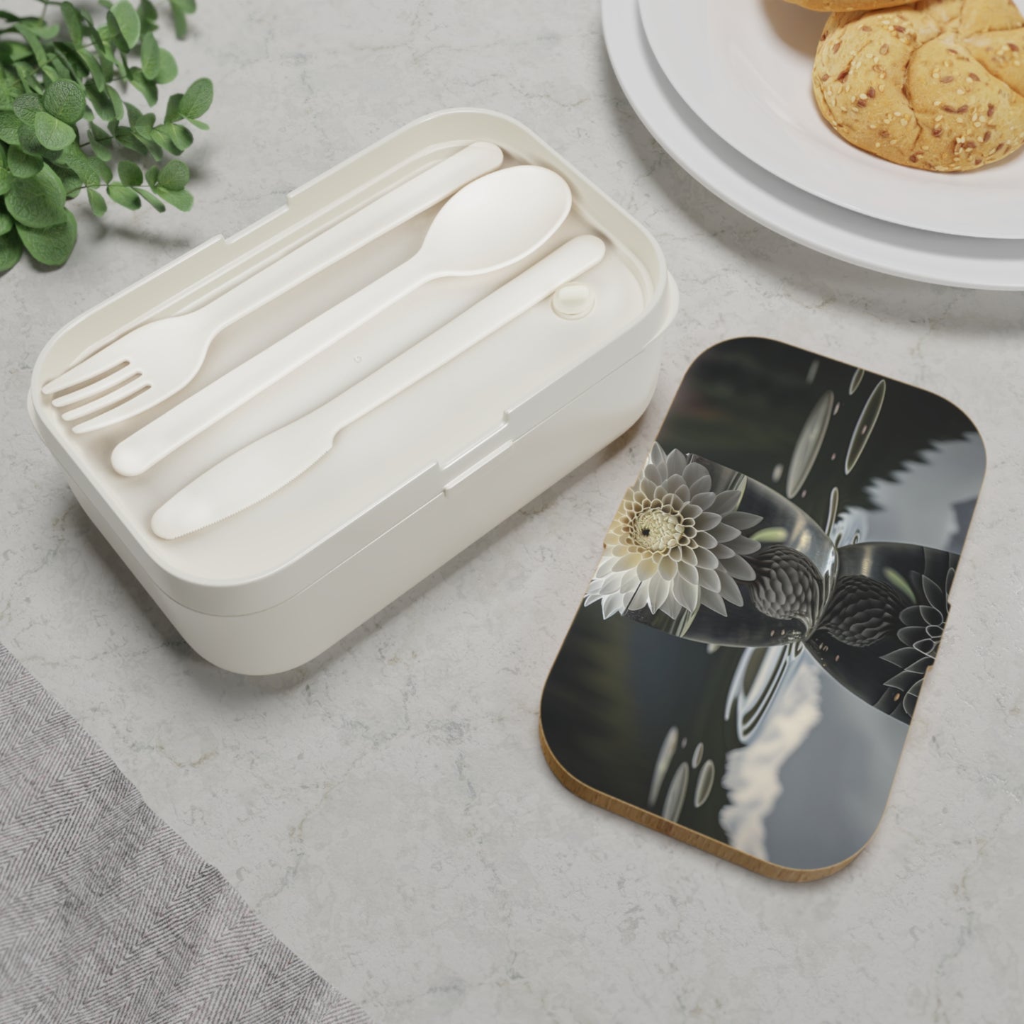 Bento Lunch Box White Dahlia 3