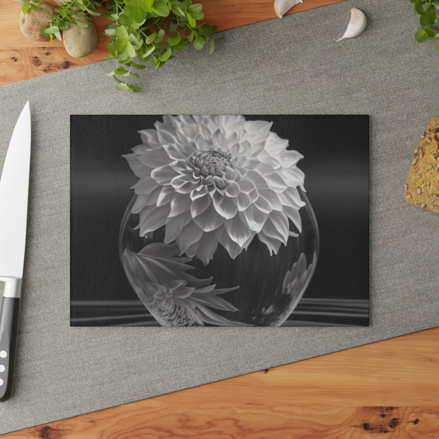 Glass Cutting Board White Dahlia 1