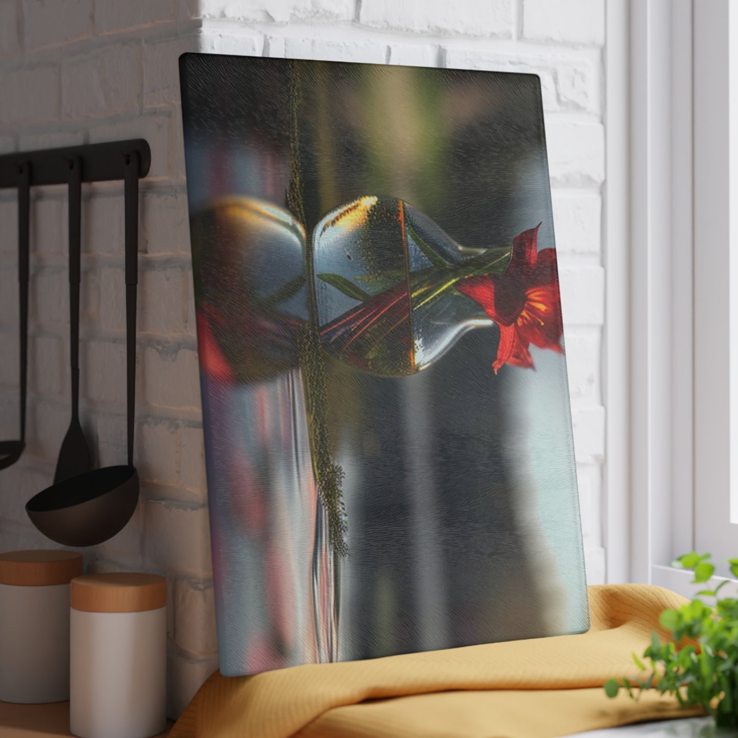 Glass Cutting Board Red Lily in a Glass vase 3