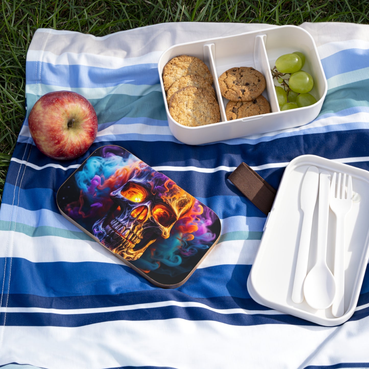 Bento Lunch Box Macro Skull 2
