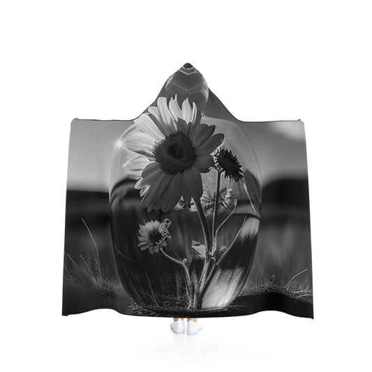 Hooded Blanket Yellw Sunflower in a vase 4