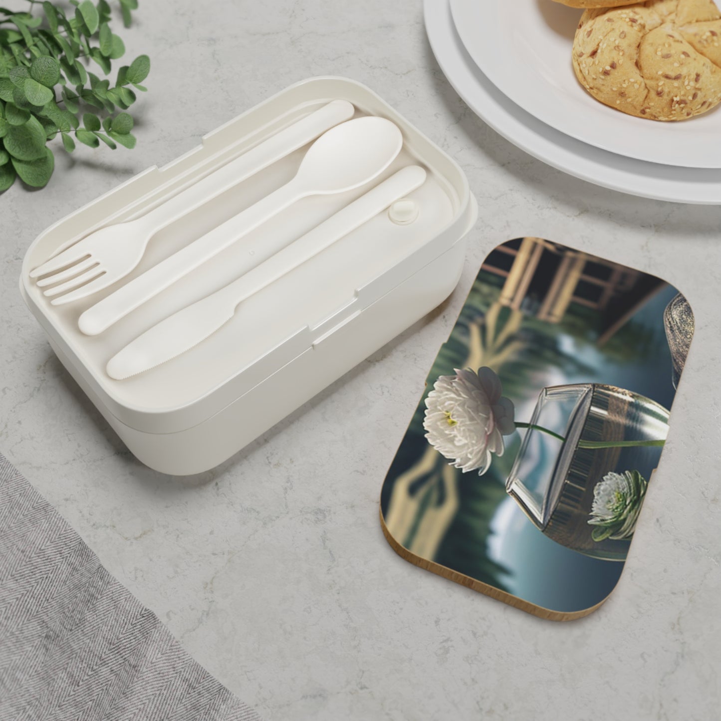 Bento Lunch Box White Peony glass vase 2