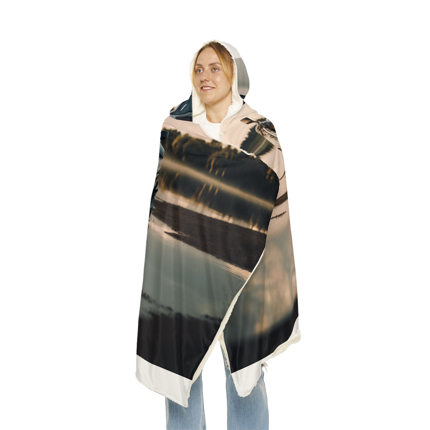 Snuggle Hooded Blanket Ferrari Lake 3