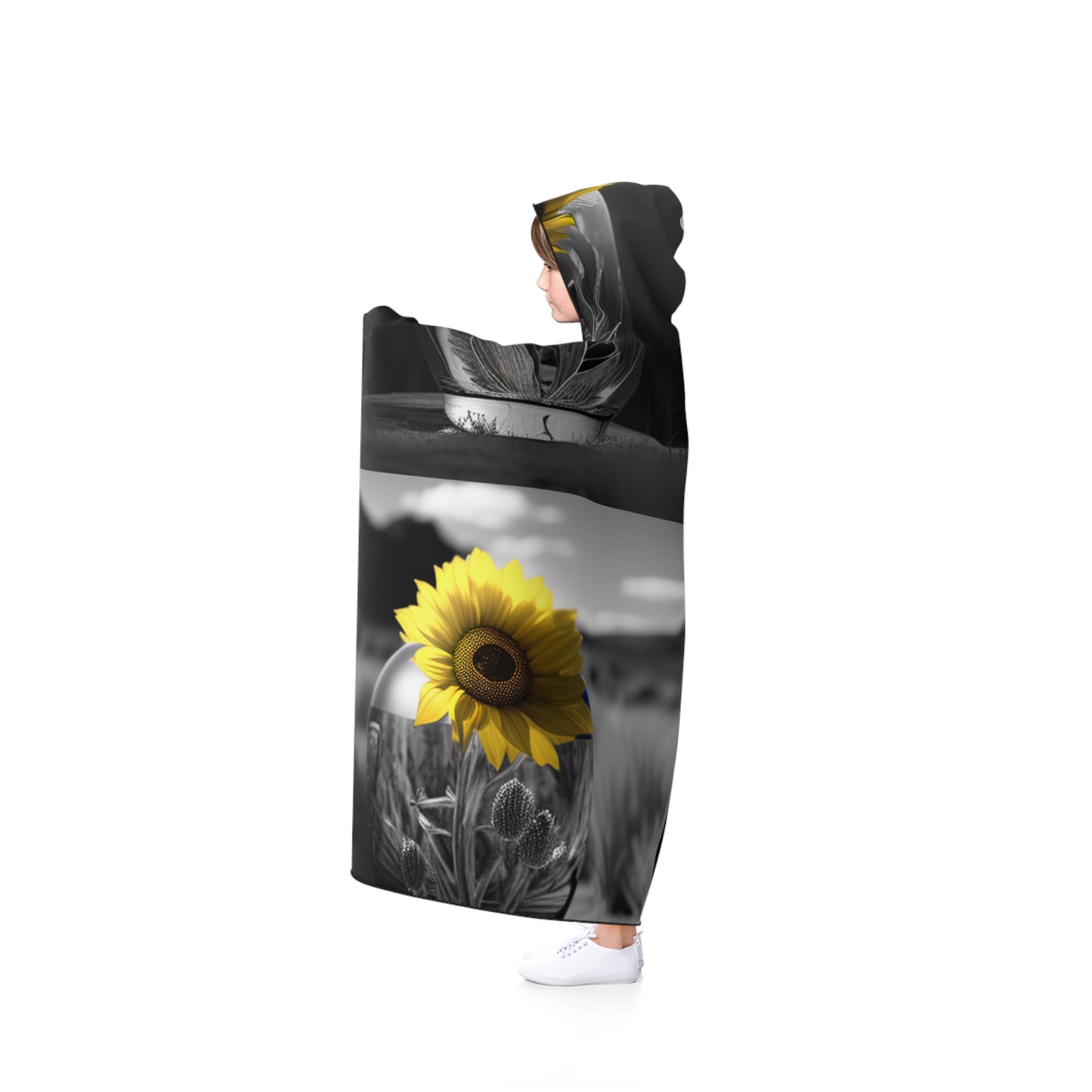 Hooded Blanket Yellw Sunflower in a vase 5