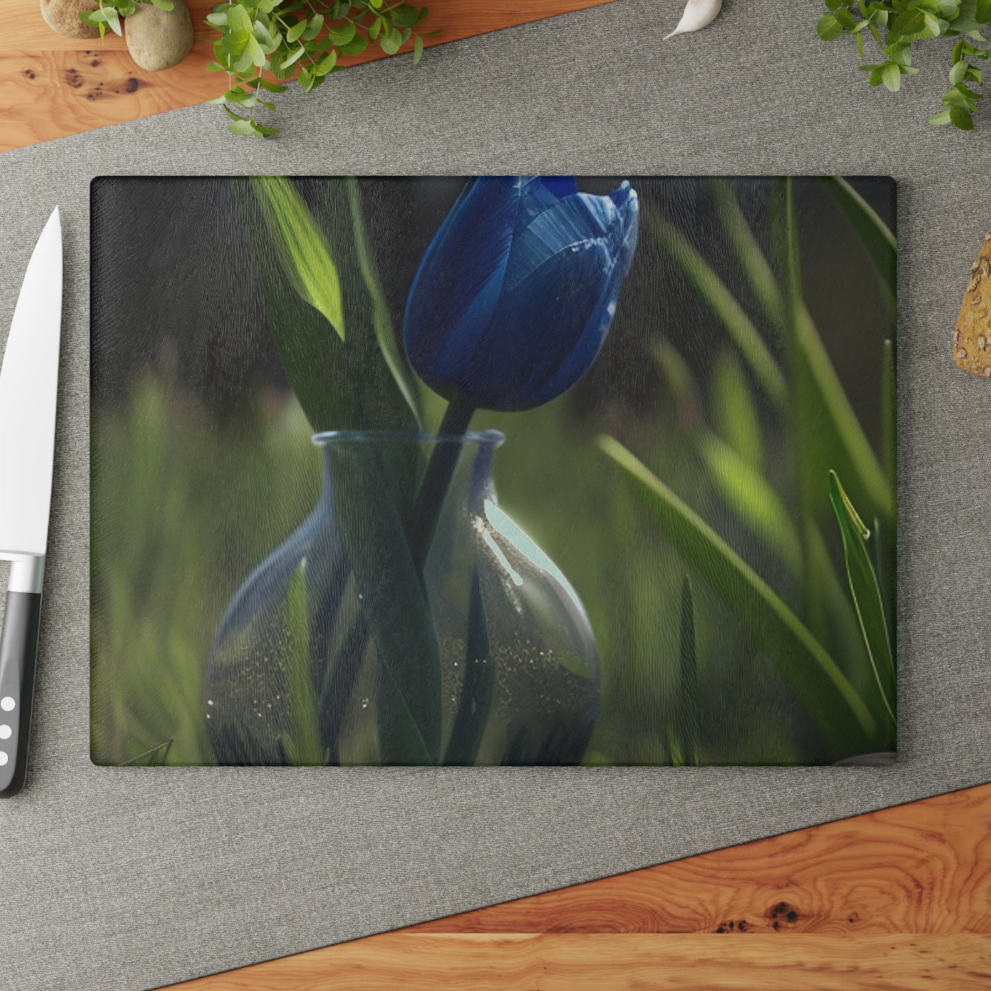 Glass Cutting Board Tulip 1