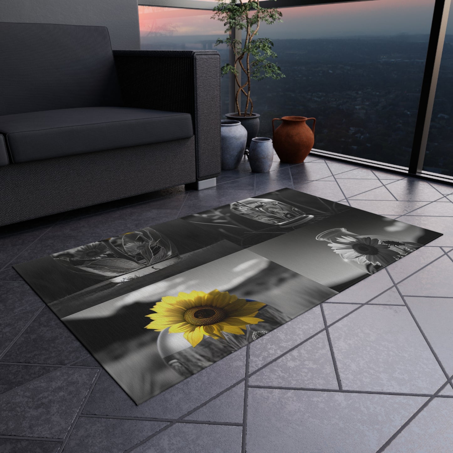 Outdoor Rug  Yellw Sunflower in a vase 5