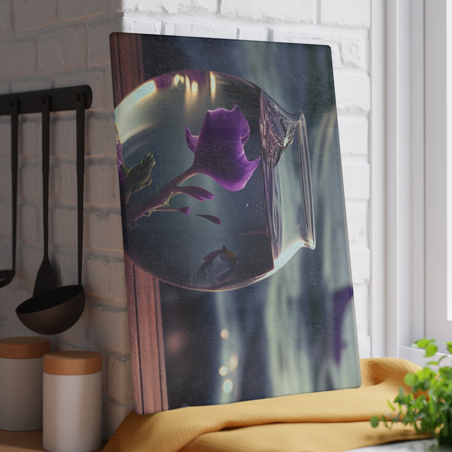 Glass Cutting Board Purple Sweet pea in a vase 1