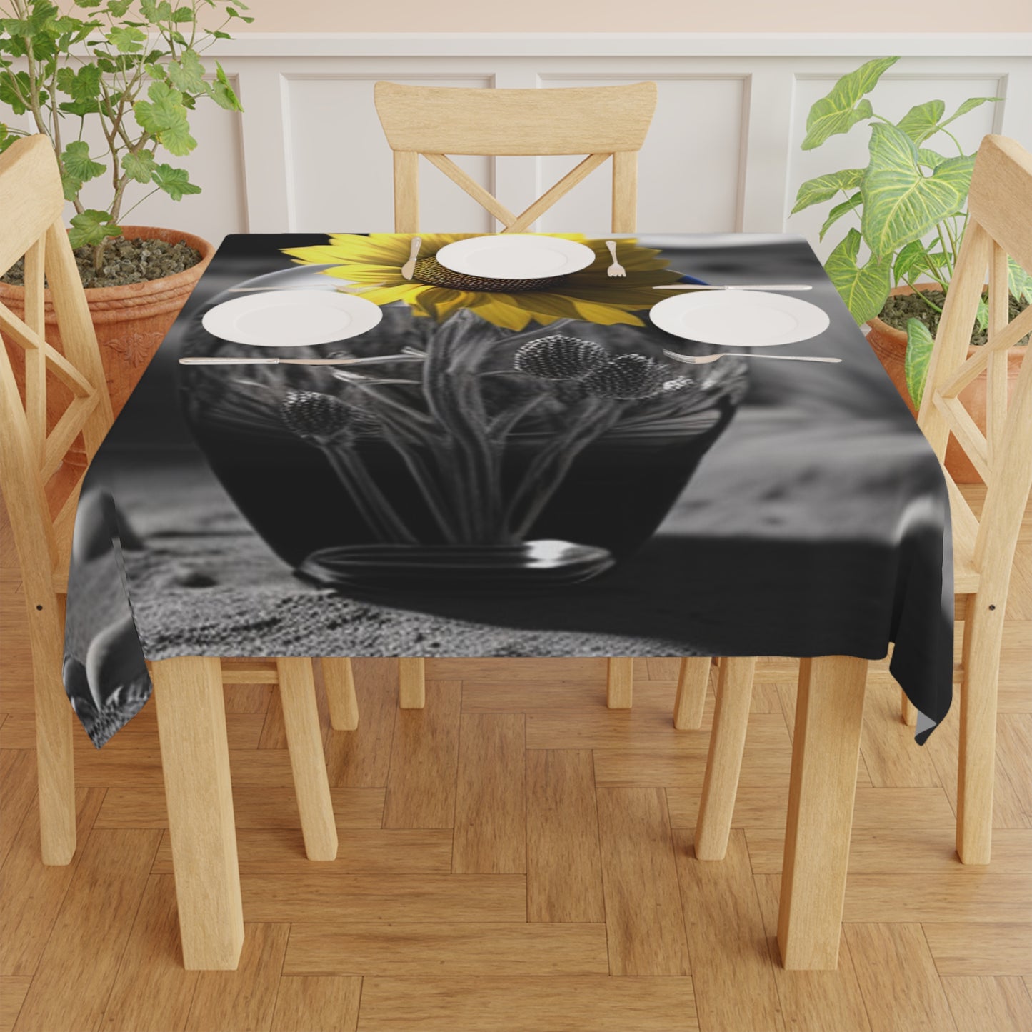 Tablecloth Yellw Sunflower in a vase 3