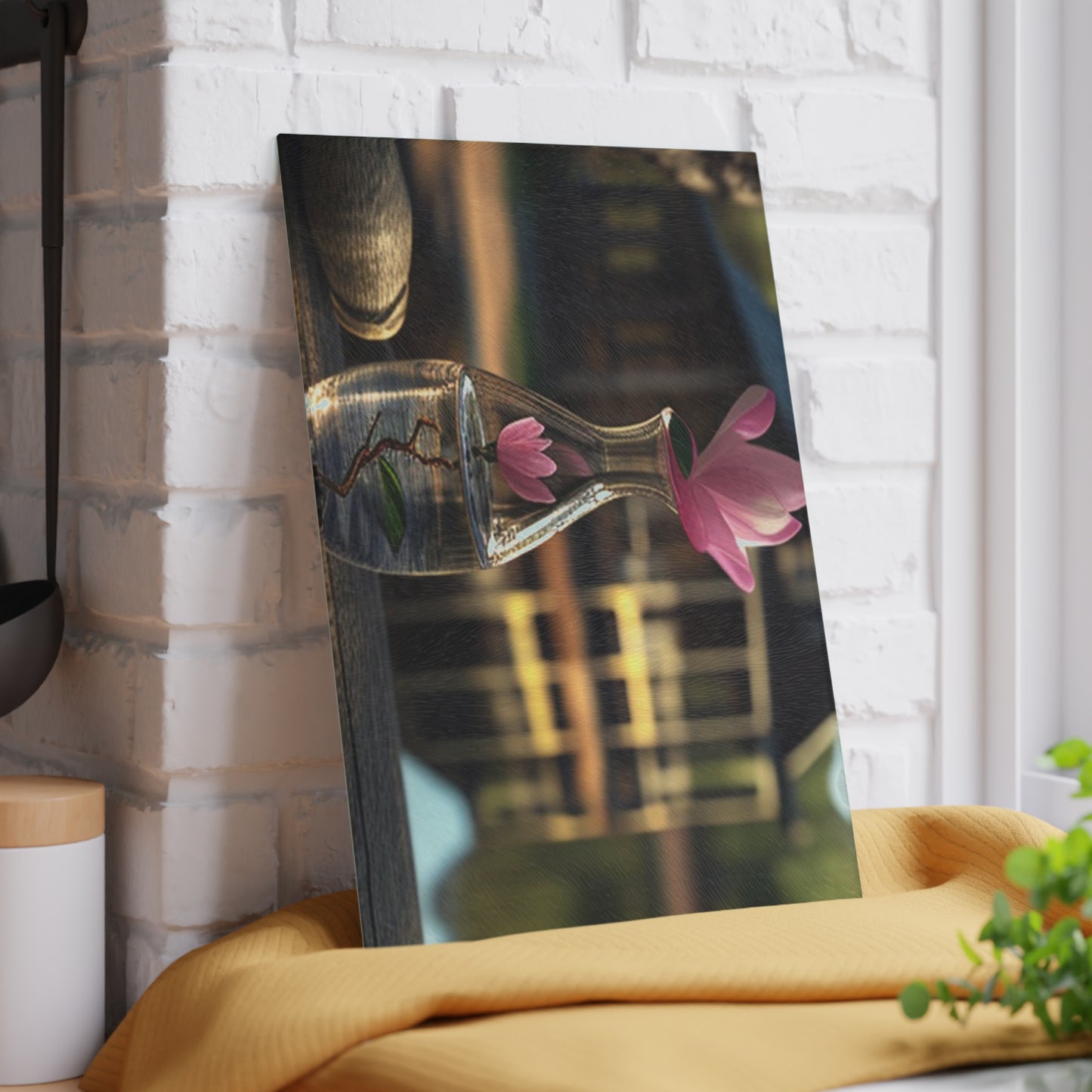 Glass Cutting Board Magnolia in a Glass vase 4