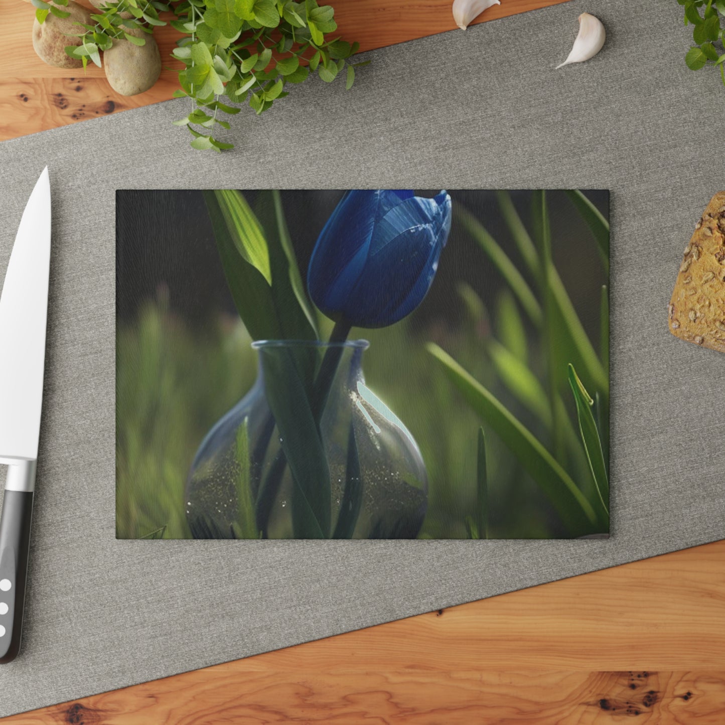 Glass Cutting Board Tulip 1