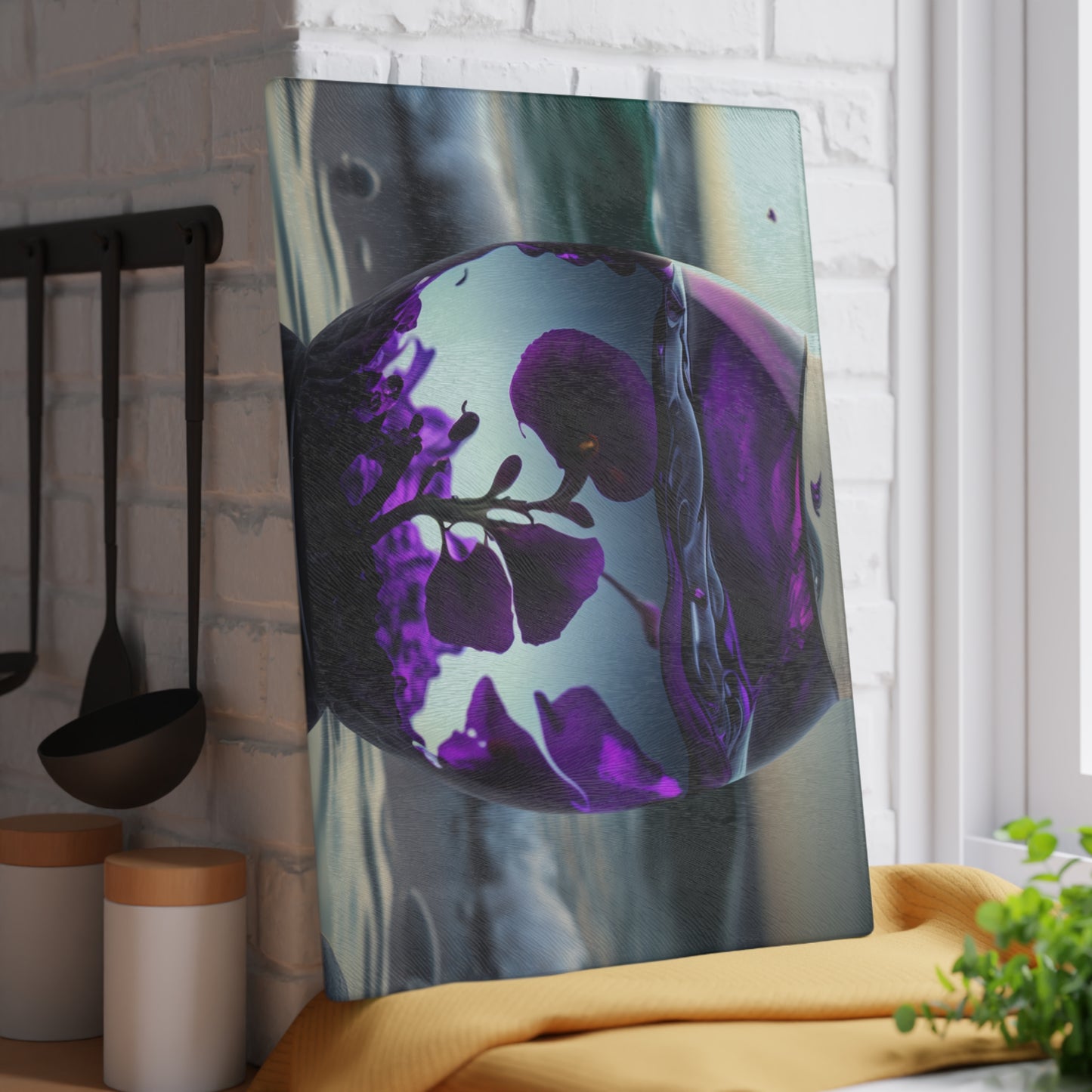 Glass Cutting Board Purple Sweet pea in a vase 4