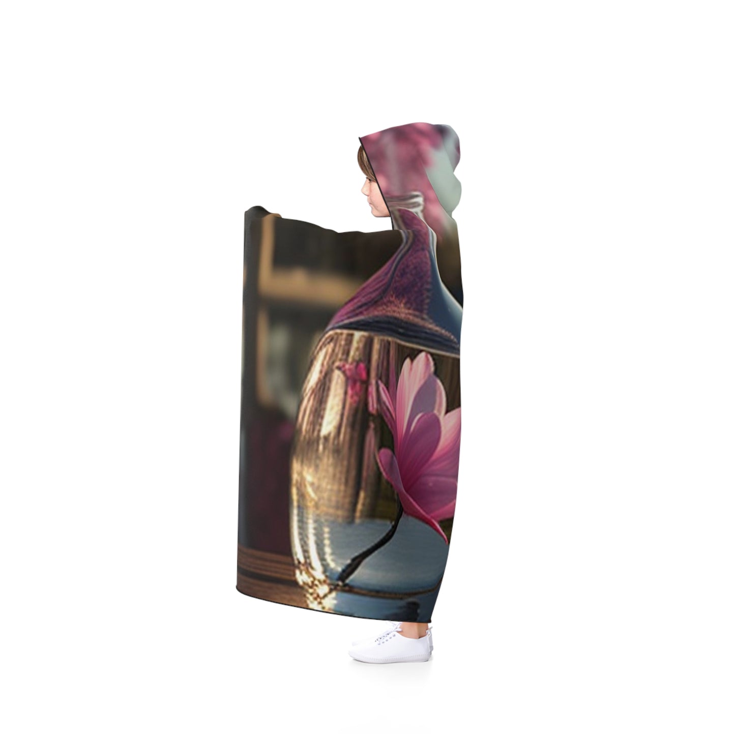 Hooded Blanket Magnolia in a Glass vase 2