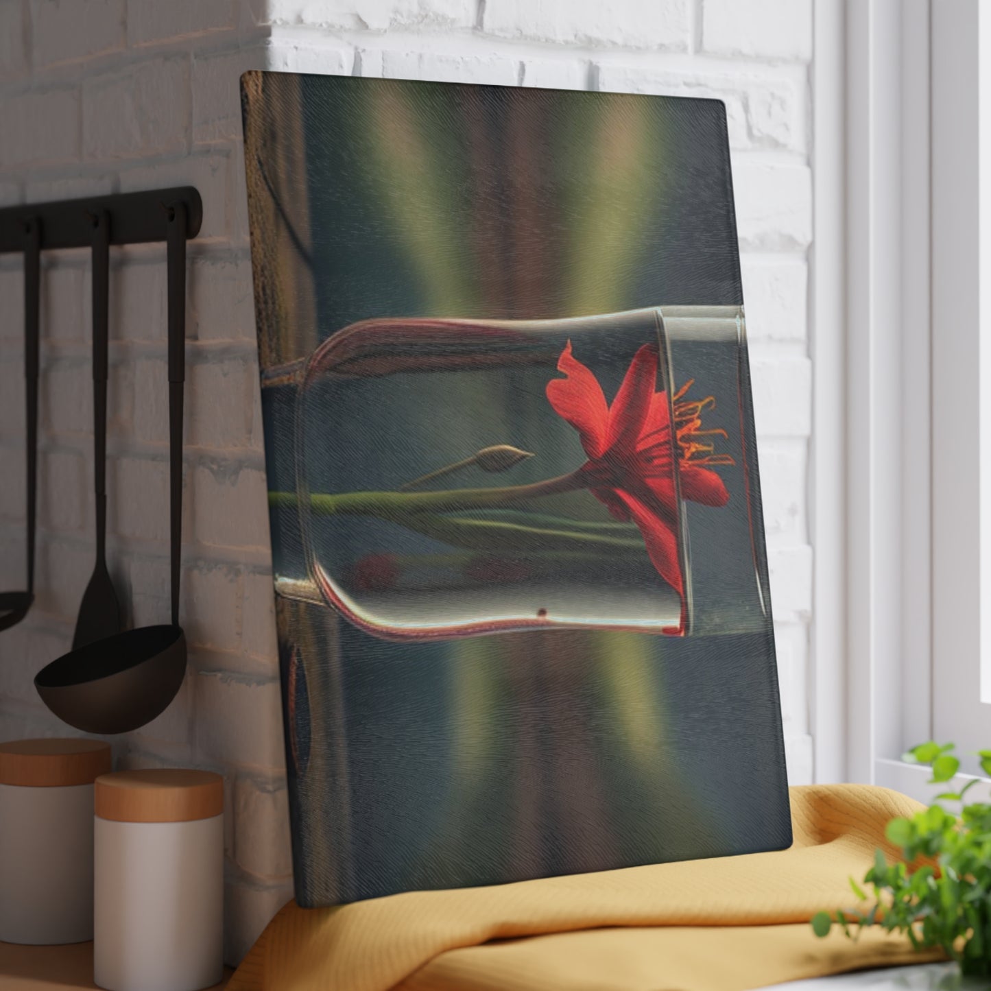 Glass Cutting Board Red Lily in a Glass vase 1