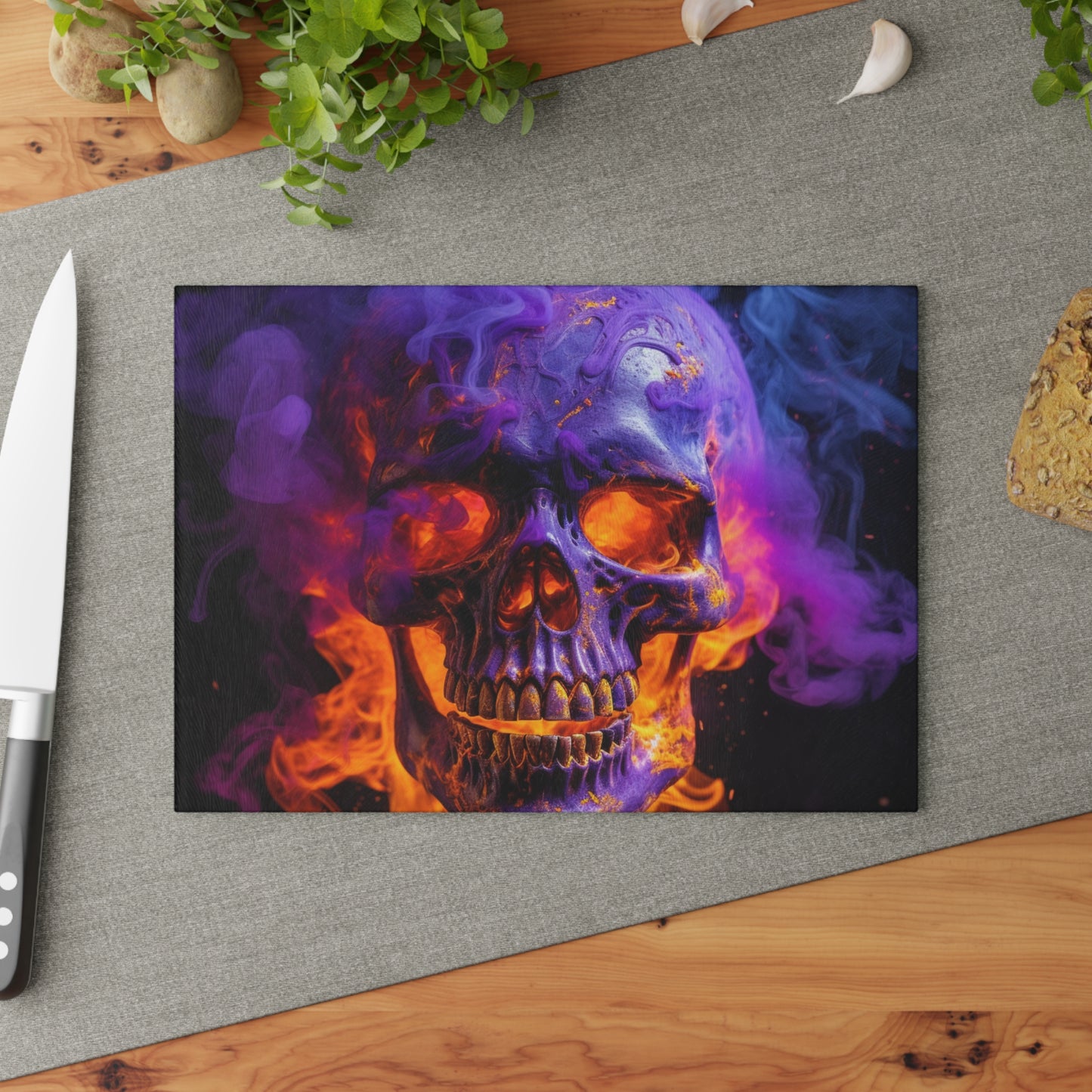 Glass Cutting Board Macro Skull 1