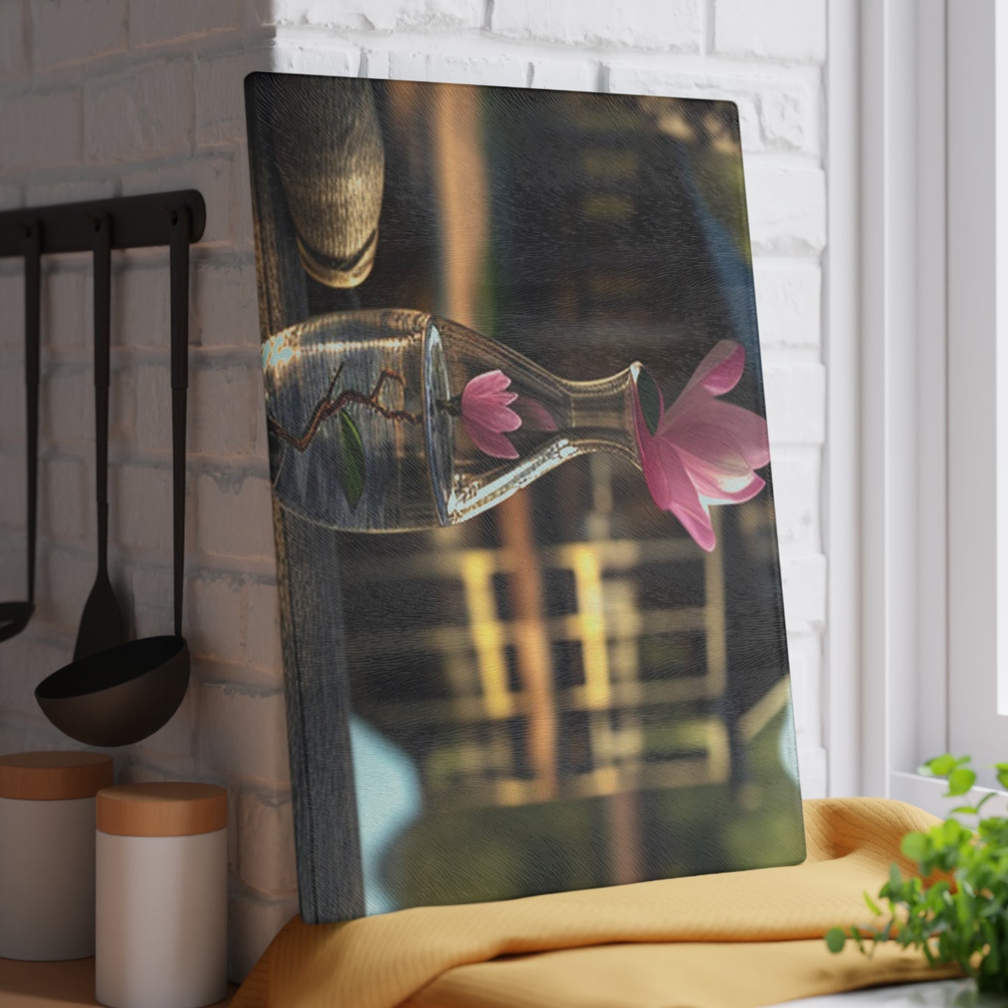 Glass Cutting Board Magnolia in a Glass vase 4