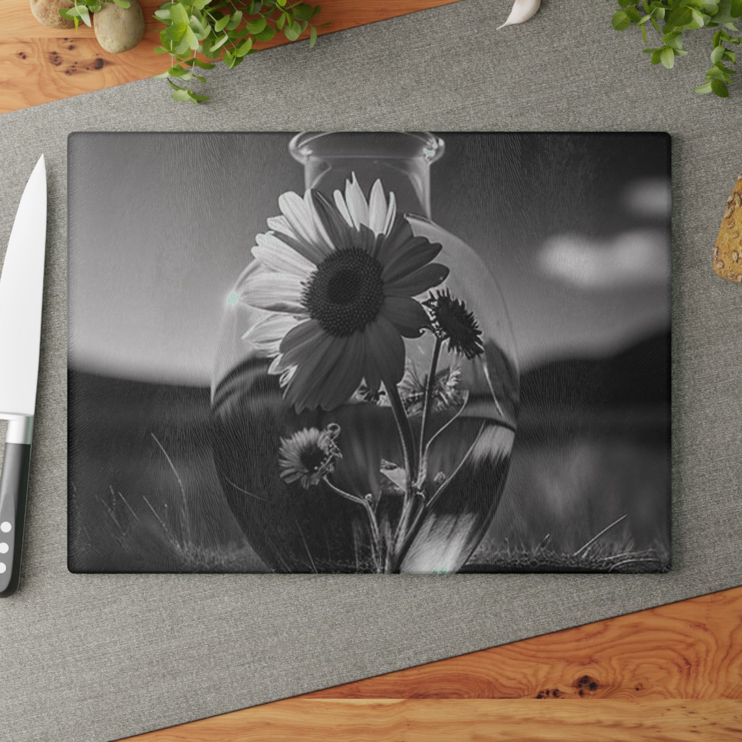 Glass Cutting Board Yellw Sunflower in a vase 4