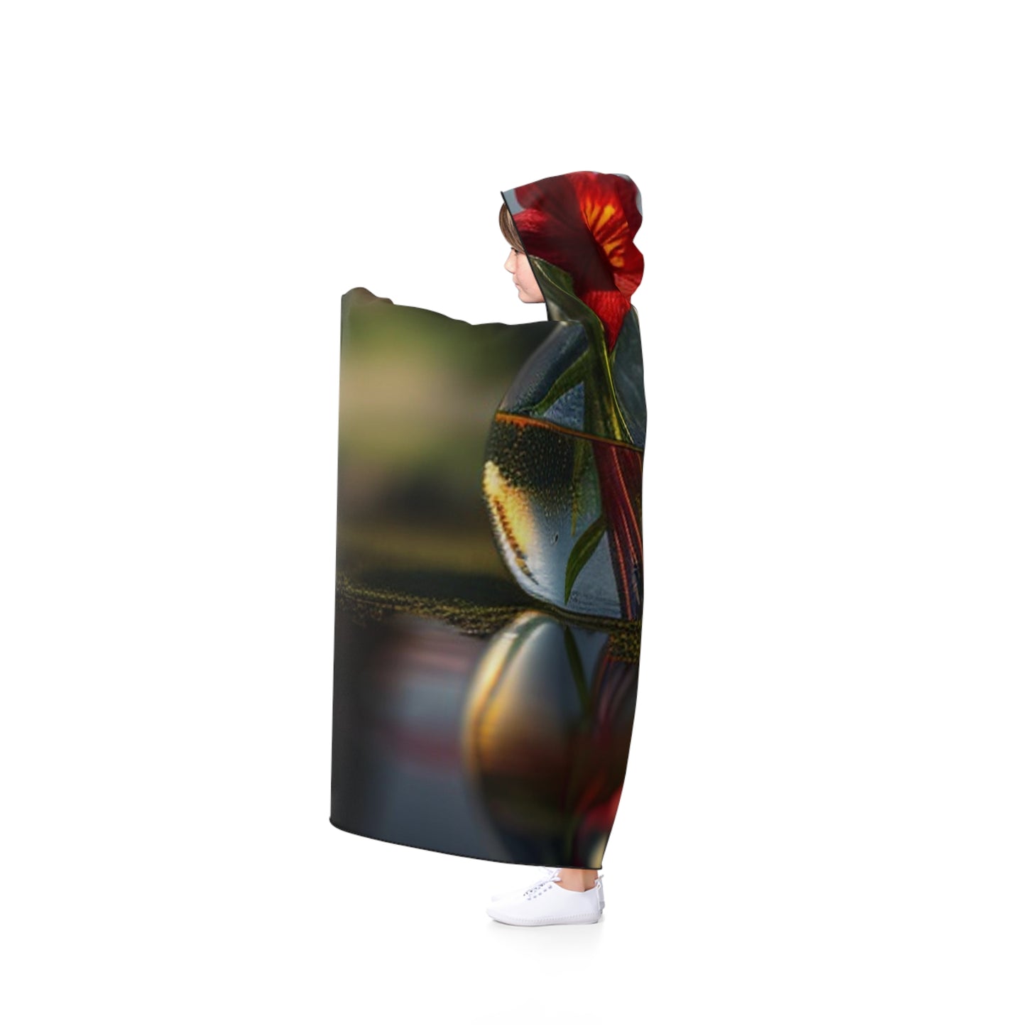 Hooded Blanket Red Lily in a Glass vase 3